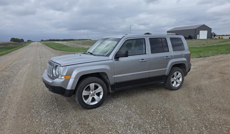 
								2016 Jeep Patriot Sport North Edition full									