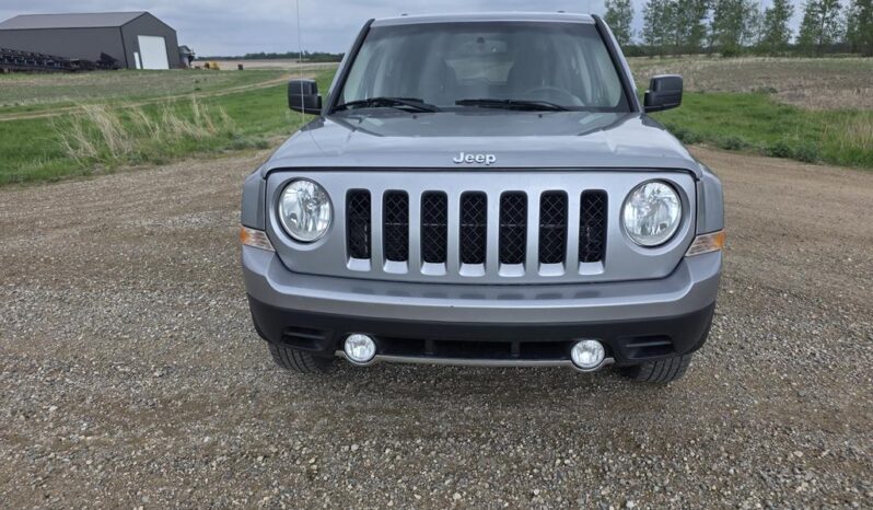 
								2016 Jeep Patriot Sport North Edition full									