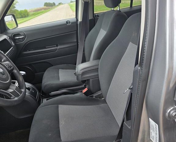 
								2016 Jeep Patriot Sport North Edition full									